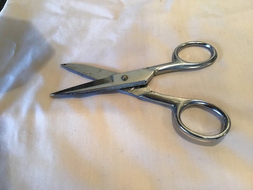Vintage Compton Sewing Scissors Shears 5 In. Long