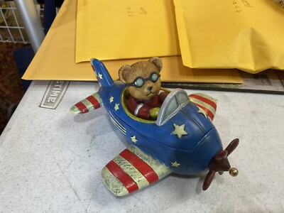VINTAGE VANDOR 1997 TEDDY BEAR PLANE TRINKET BOX TOYS IN THE CUPBOARD