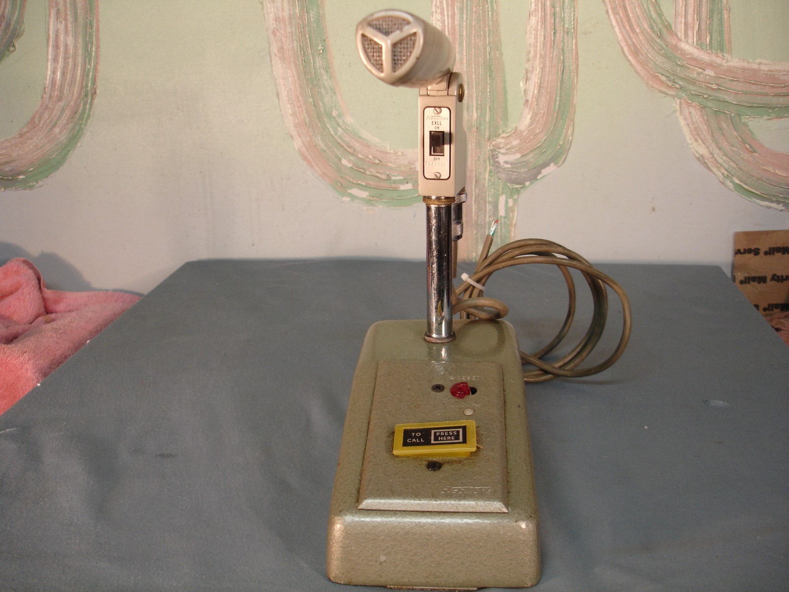 Vintage Executone Microphone EXLL 2573651 Used