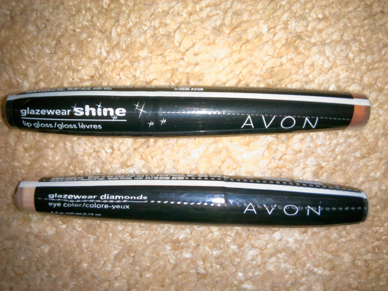 NWT AVON GLAZEWEAR DIAMOND EYE COLOR AND GLAZEWEAR LIP GLOSS 2 PC BEAUTY SET