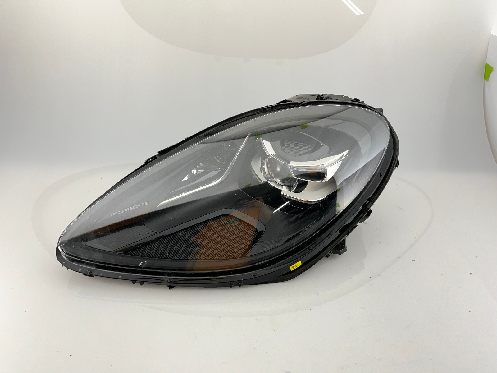 OEM | 2019 -- 2022 Porsche Macan Full LED Headlight (Left