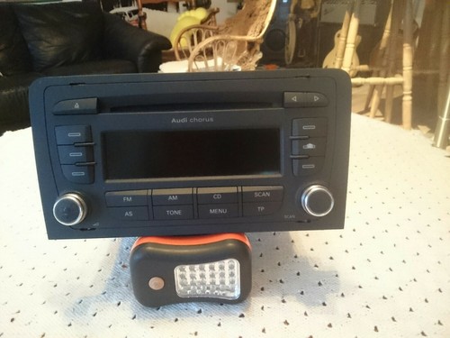 Original Audi A3 S3 8P Autoradio Chorus Radio CD Doppeldin 8P0035152C inkl. CODE
