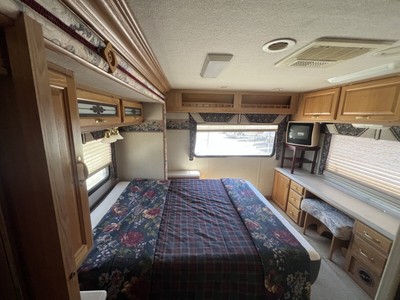 image 10 of interior