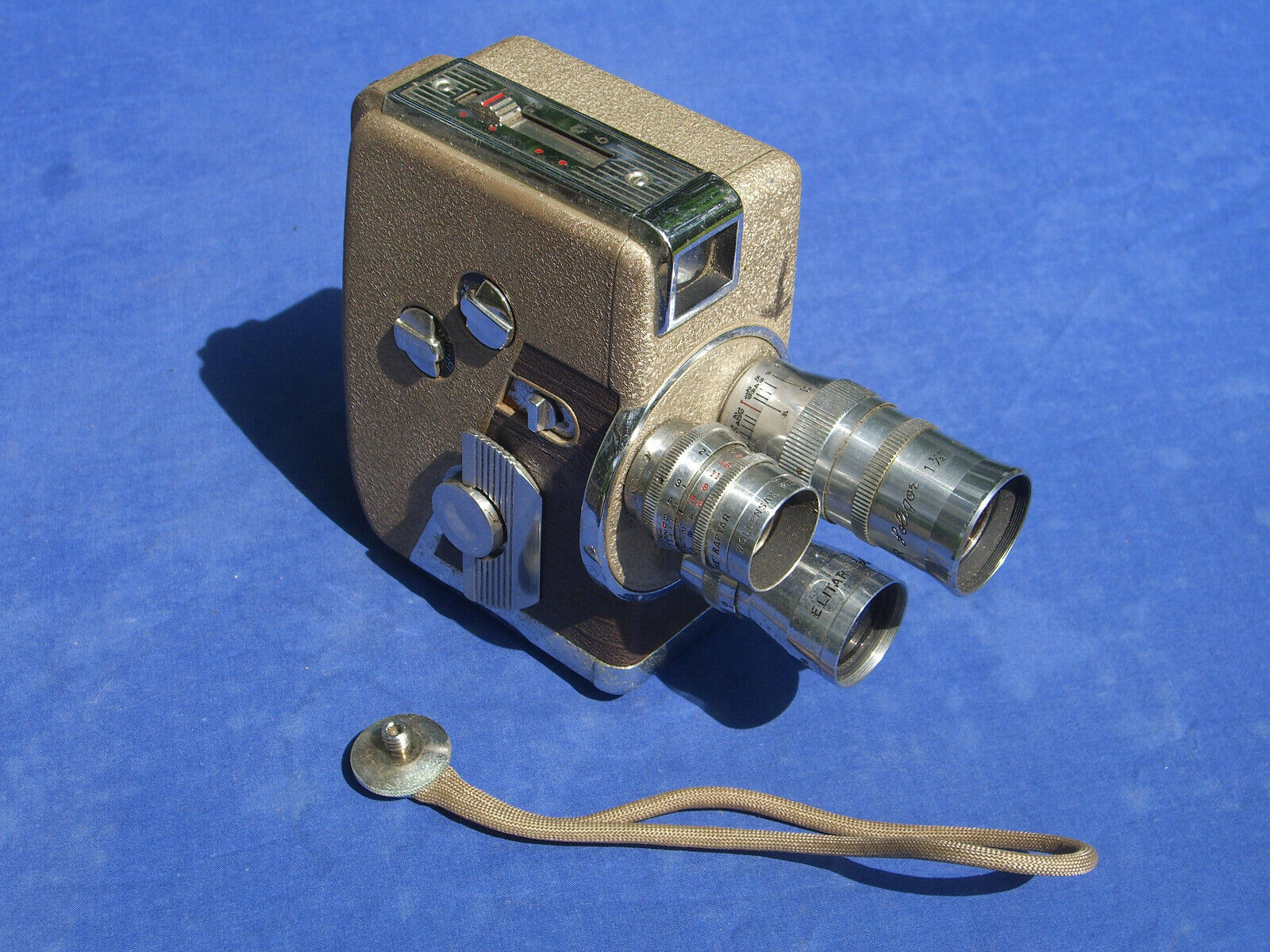 Revere Eight Model 84 Vintage 8MM Movie Camera with Turret Revere Eight Model 84 Vintage 8MM Movie Camera with Turret