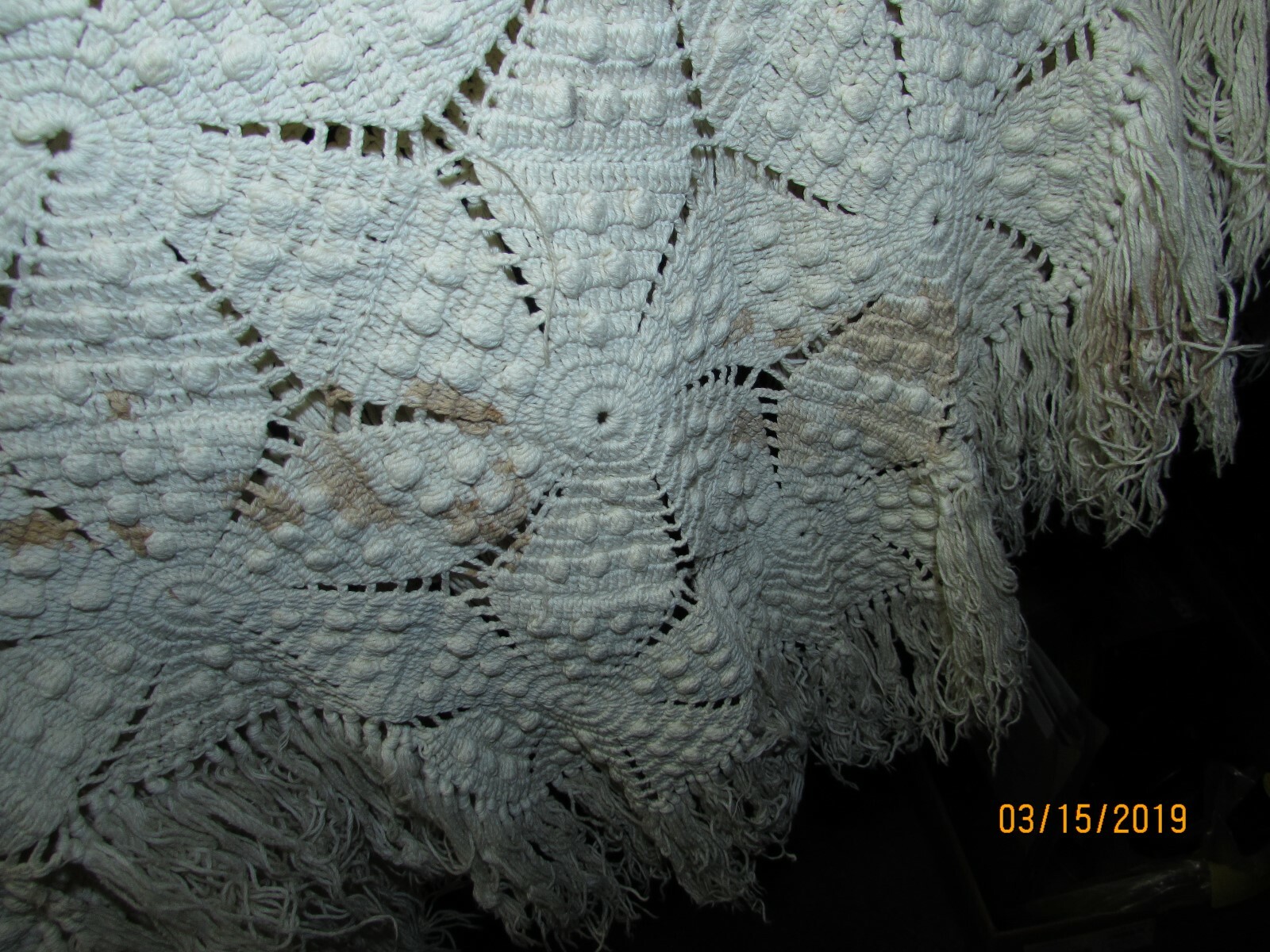 LARGE ANTIQUE HAND CROCHETED BED SPREAD DIAMOND STAR PATTERN 100X80 INCHES