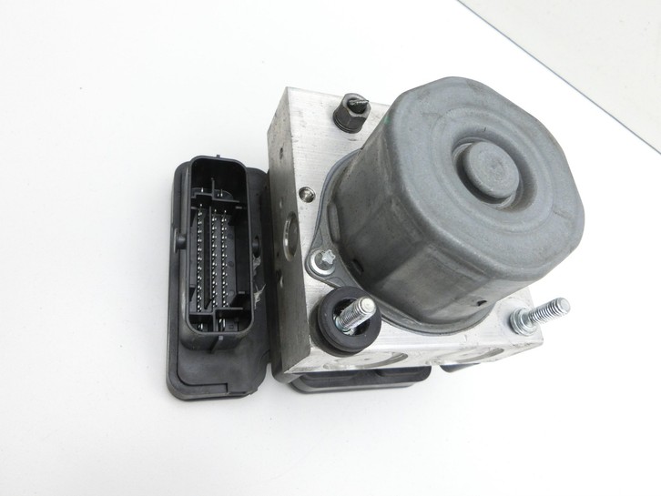 Dacia Duster II HM 18-21 ABS Steuergerät Aggregat Hydraulikblock Dacia Duster II HM 18-21 05.07.2019 476602738R... Vorschau 2