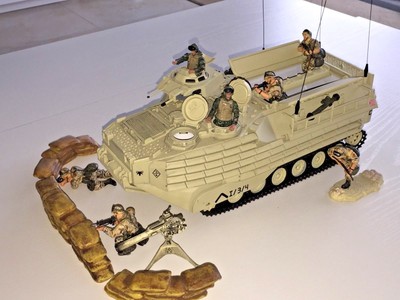 AAVP7A1 US Assault Amphibious Vehicle FABBRI COLLECTION 1:72 Scale
