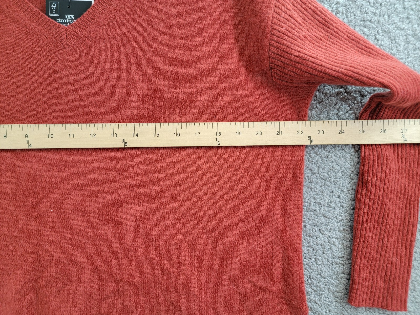 C by Bloomingdale's Cashmere V-Neck Sweater Women's XS Dark Sienna Long Sleeves~ - Picture 5 of 14