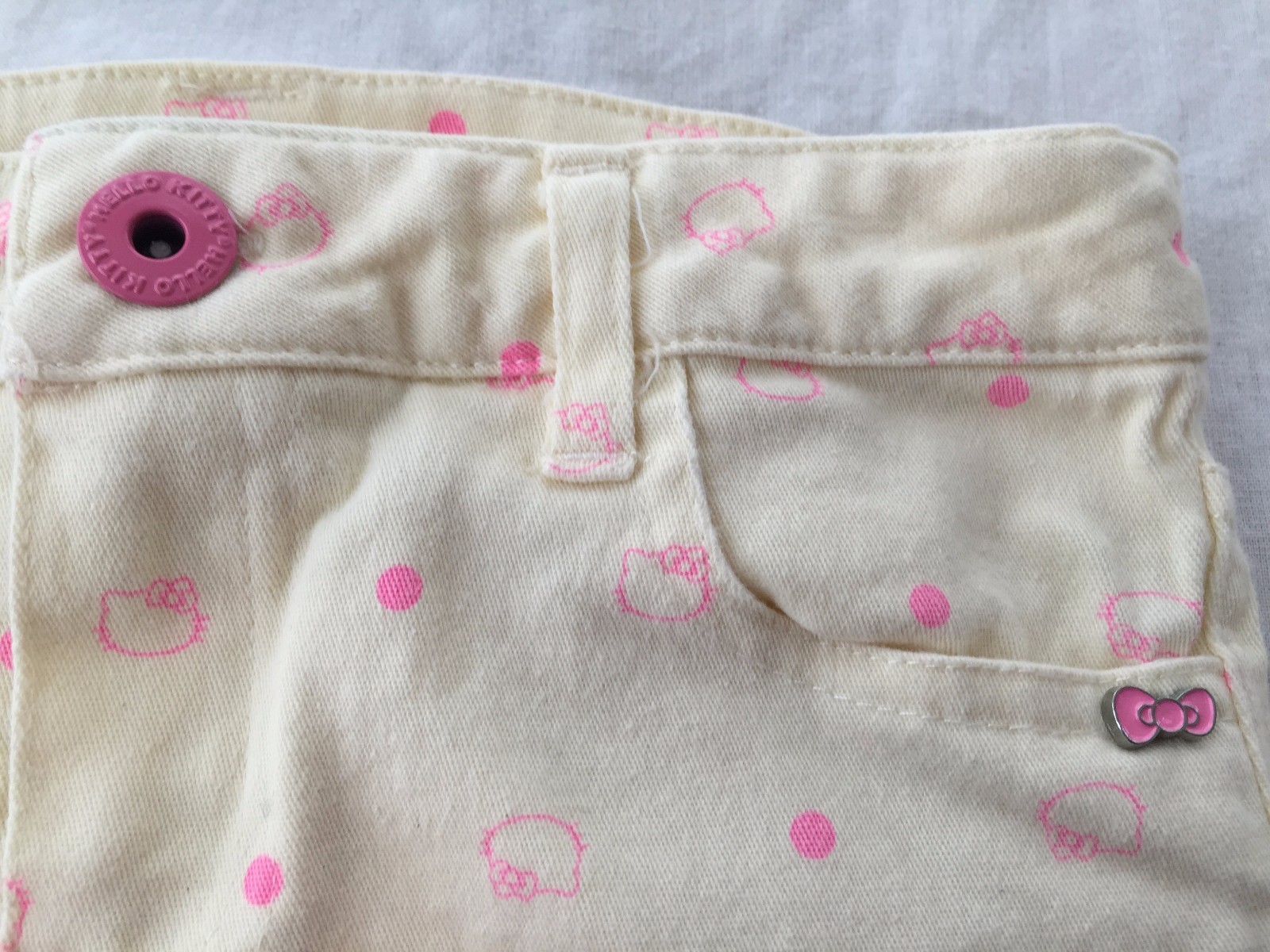 Hello Kitty by Sanrio Stretch Jeans Pants Vanilla Creme w/Pink Girls Size S