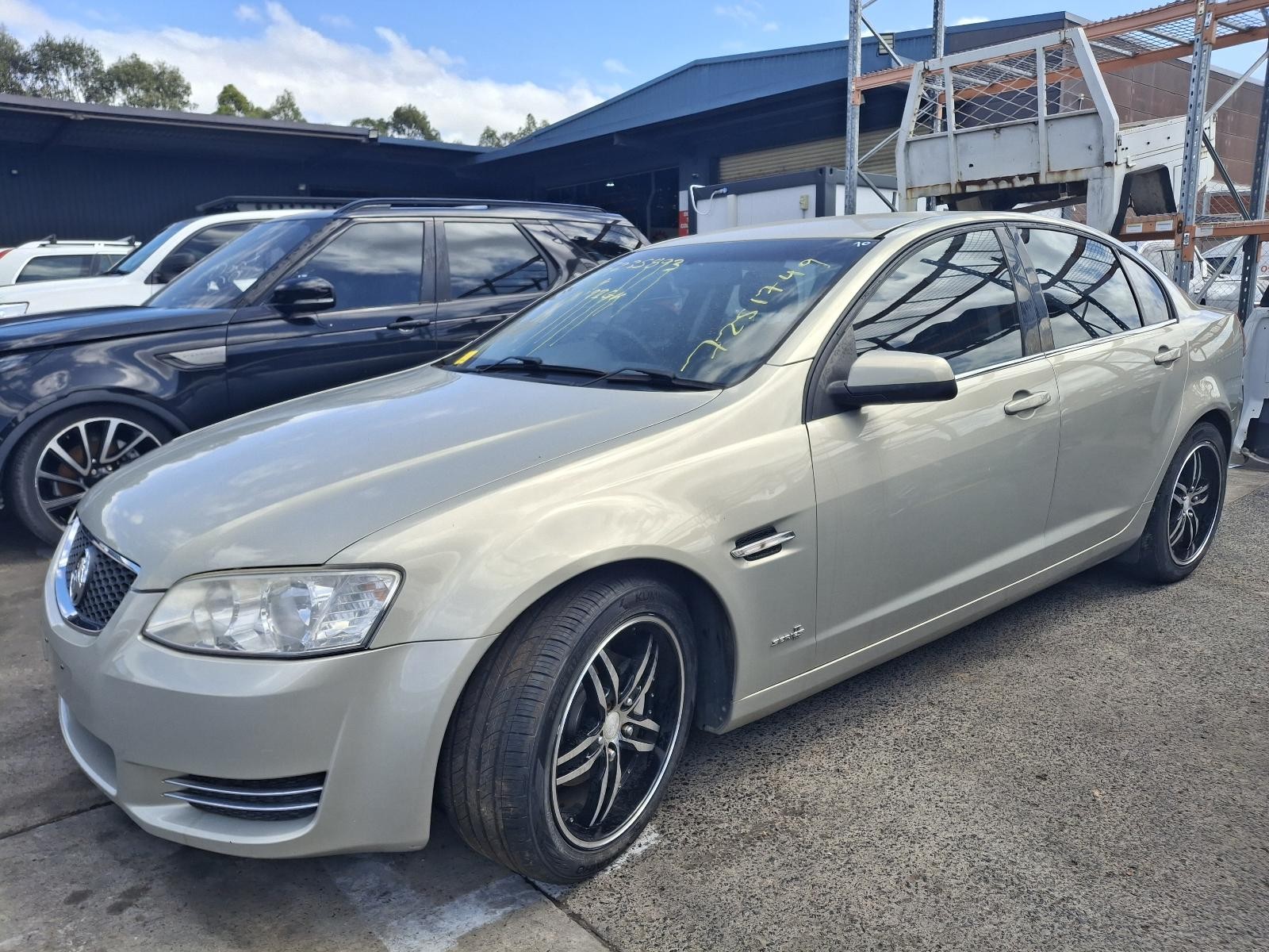 HOLDEN COMMODORE 2006-2013 BONNET VE, 08/06-05/13