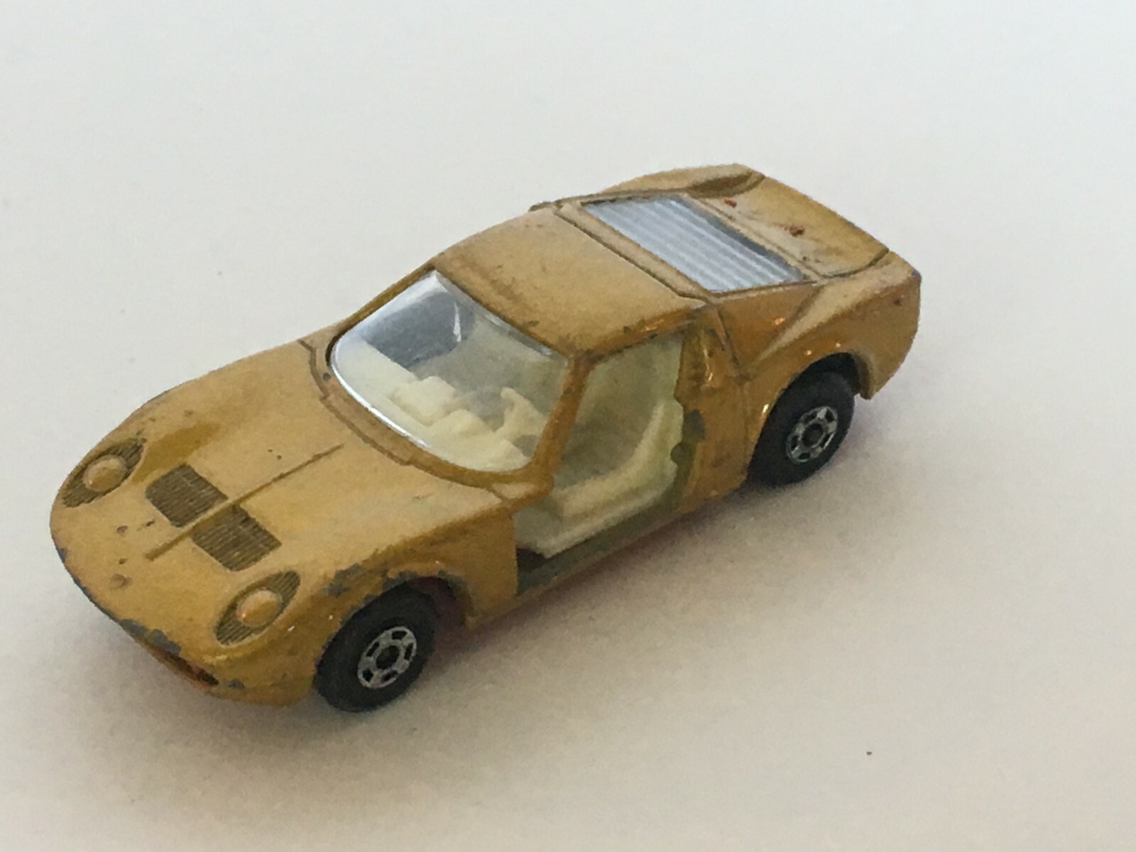 Lesney Matchbox Series 33 Lamborghini Miura Red Bottom