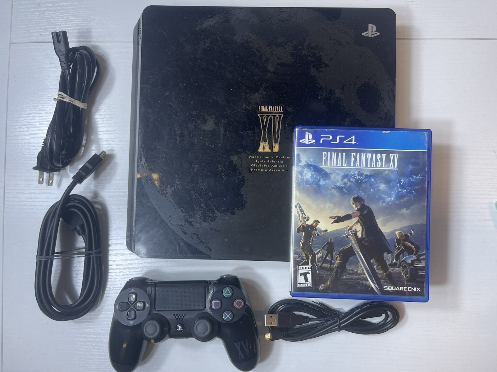 SONY PlayStation4 PS4 本体 1TBファイナルファンタジー ⅩⅤ LUNA 