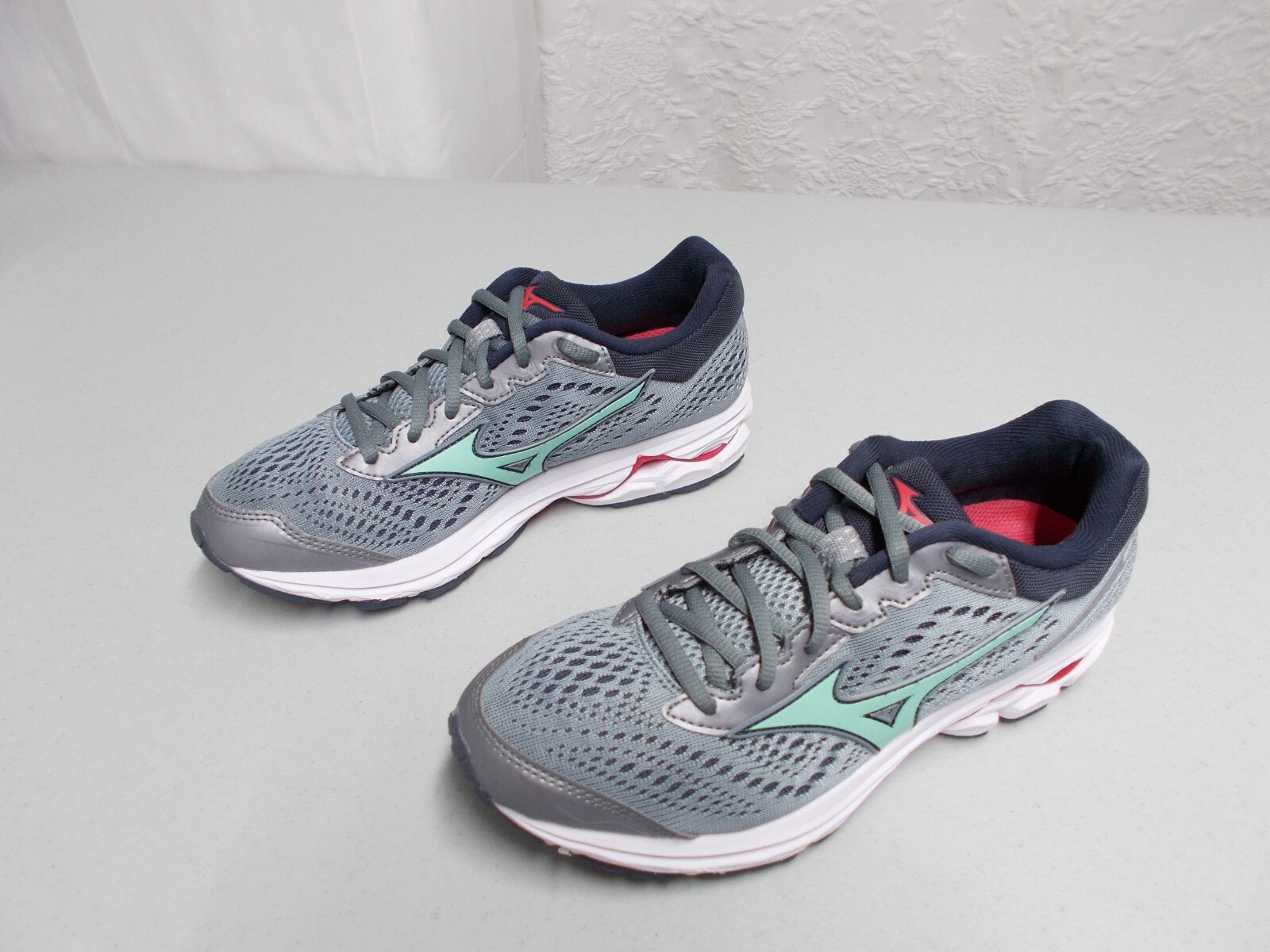 ｍｉｚｕ Mizuno Wave Mujin TL Gore-Tex Quiet Shade Silver Birch Men's