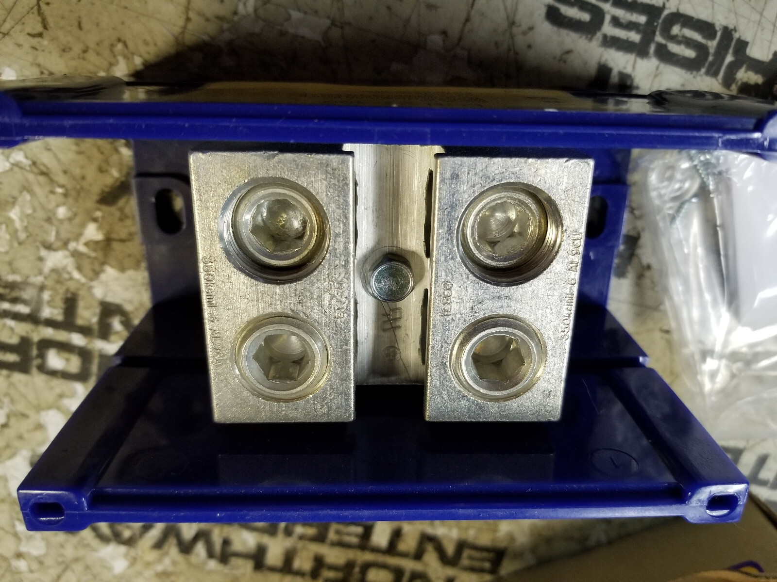 LDB-22-350 - Ilsco - Single Pole Distribution Block - Picture 7 of 8