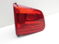 VW Tiguan I 5N 11-16 Rückleuchte Heckleuchte für Klappe Links VW Tiguan I 5N 11-16 15.02.2014 5N0945093G 1K8945095L... Vorschau 2