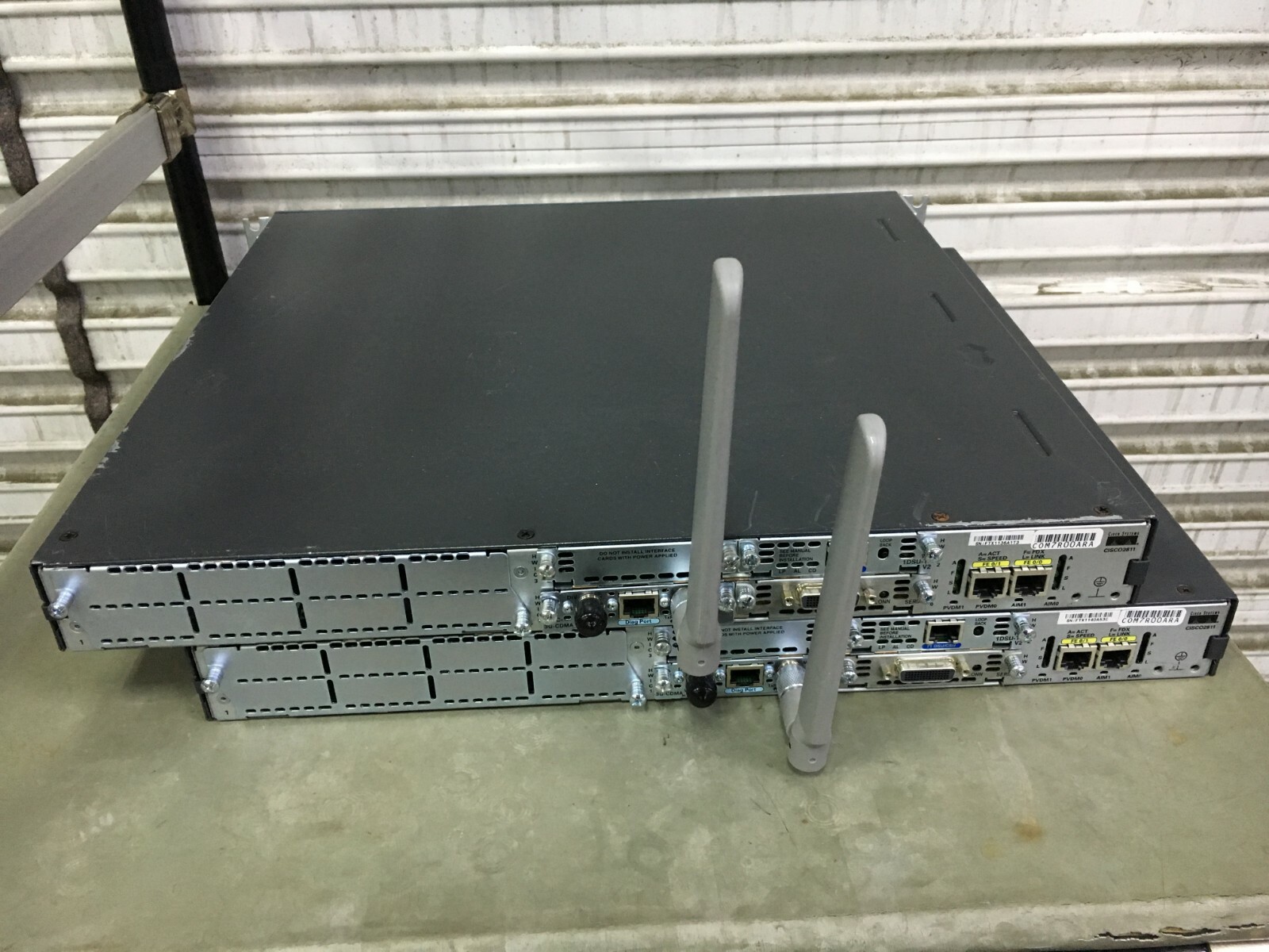 Cisco 2811 V05 Integrated Services Router w/64mb CF Card