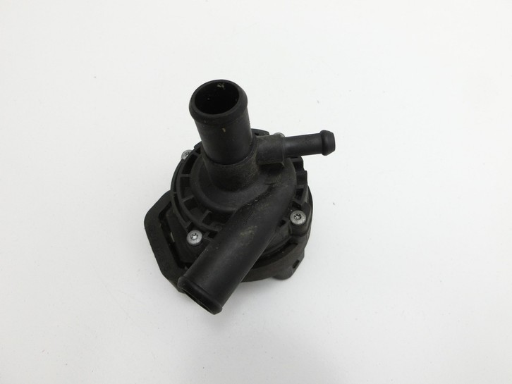 Mercedes A207 E250 10-13 CGI 1,8 150KW Umwelzpumpe Heizung Pumpe Mercedes A207 E250 10-13 31.08.2010 A2048350264... Vorschau 2
