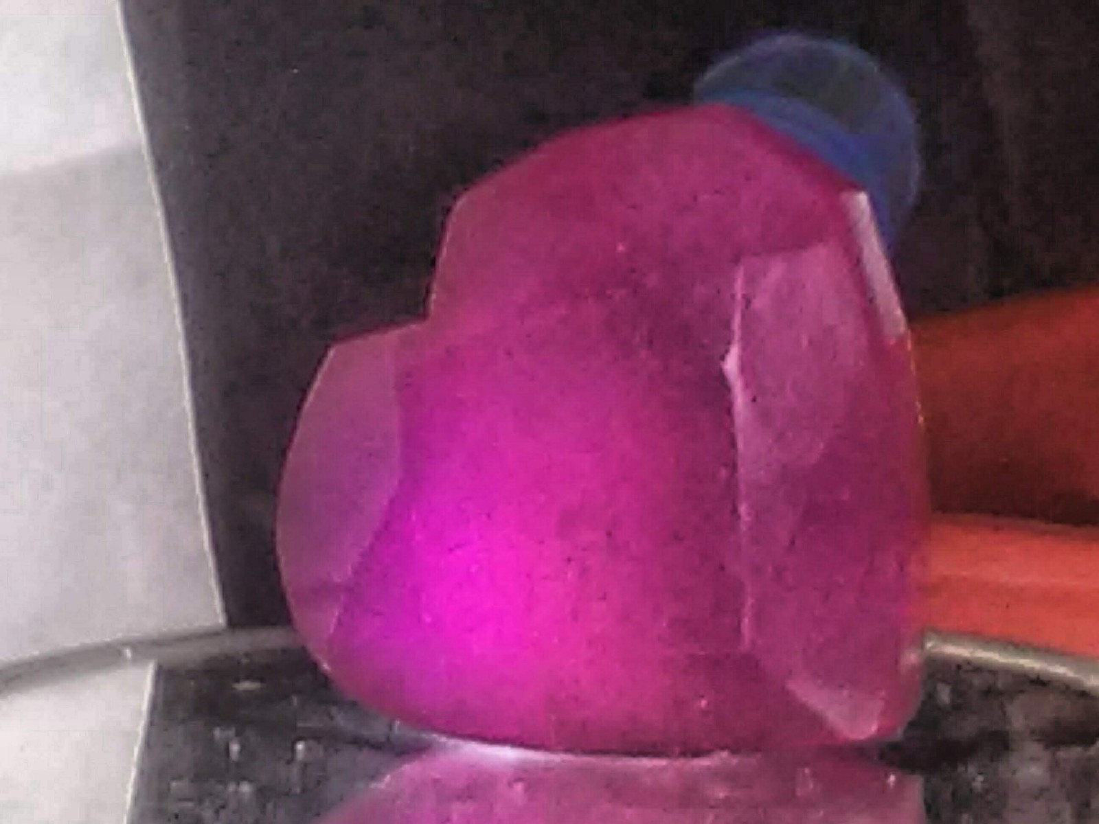 220ct Huge! Red Emerald Gorgeous Red Beryl Bixbite Gemstone