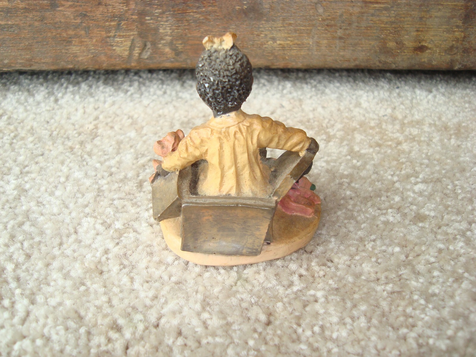 AFRICAN AMERICAN BLACK AMERICANA SMALL RESIN FIGURINE