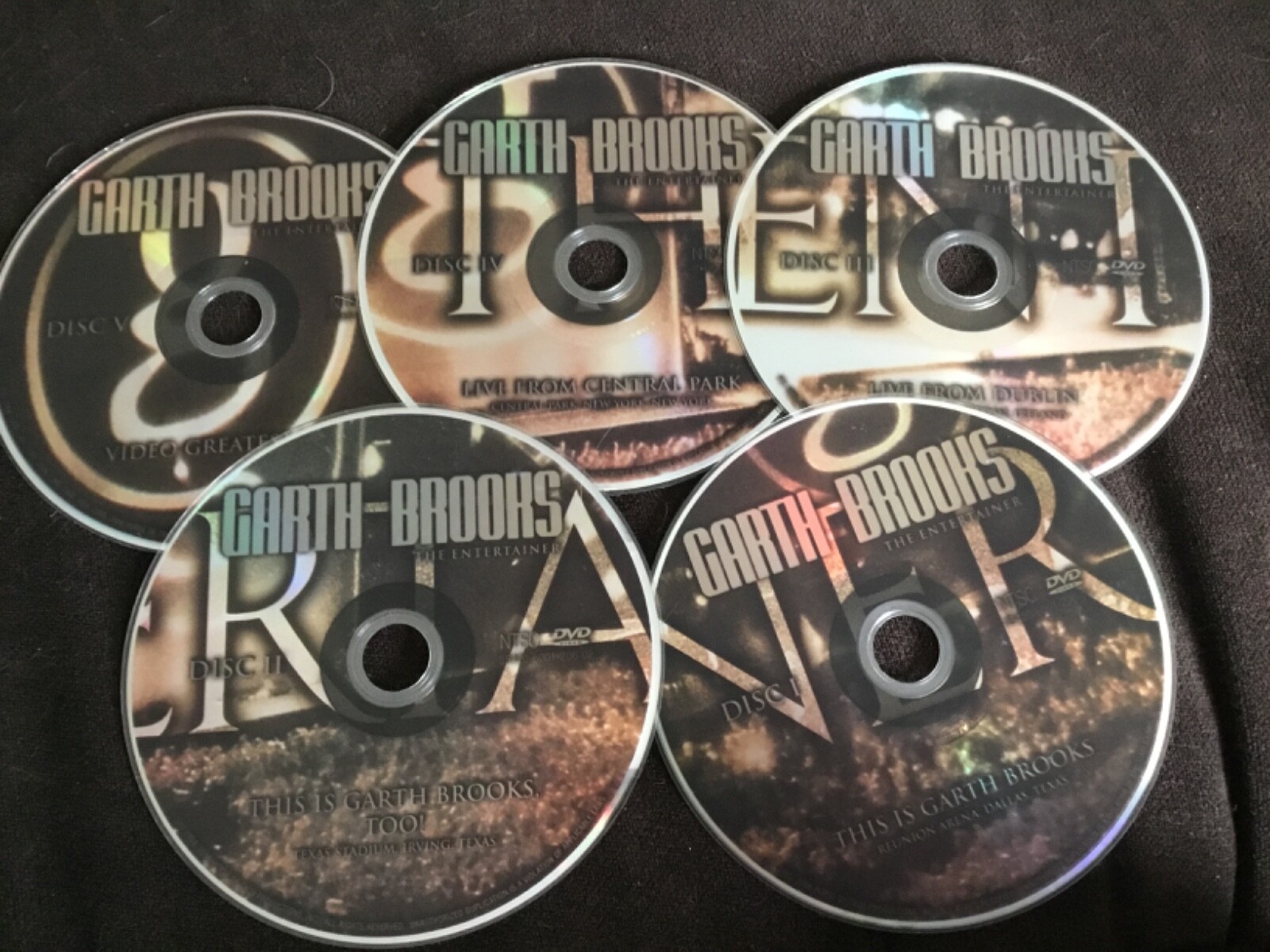 ガース・ブルックス Garth Brooks 「The Entertainer」 Garth Brooks - The Entertainer (5-Disc Set) | eBay