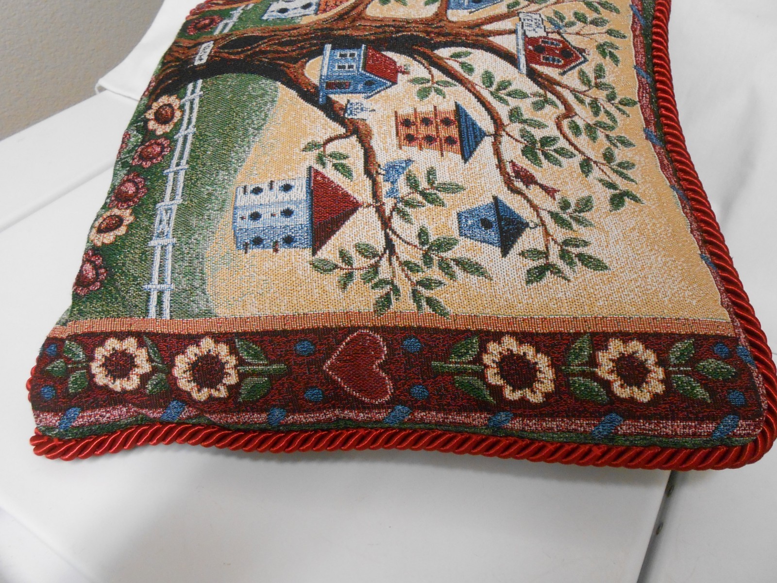BEAUTIFUL! Tapestry CLUBHOUSE BIRD HOUSE Watching Garden Decor Pillow Nice!!