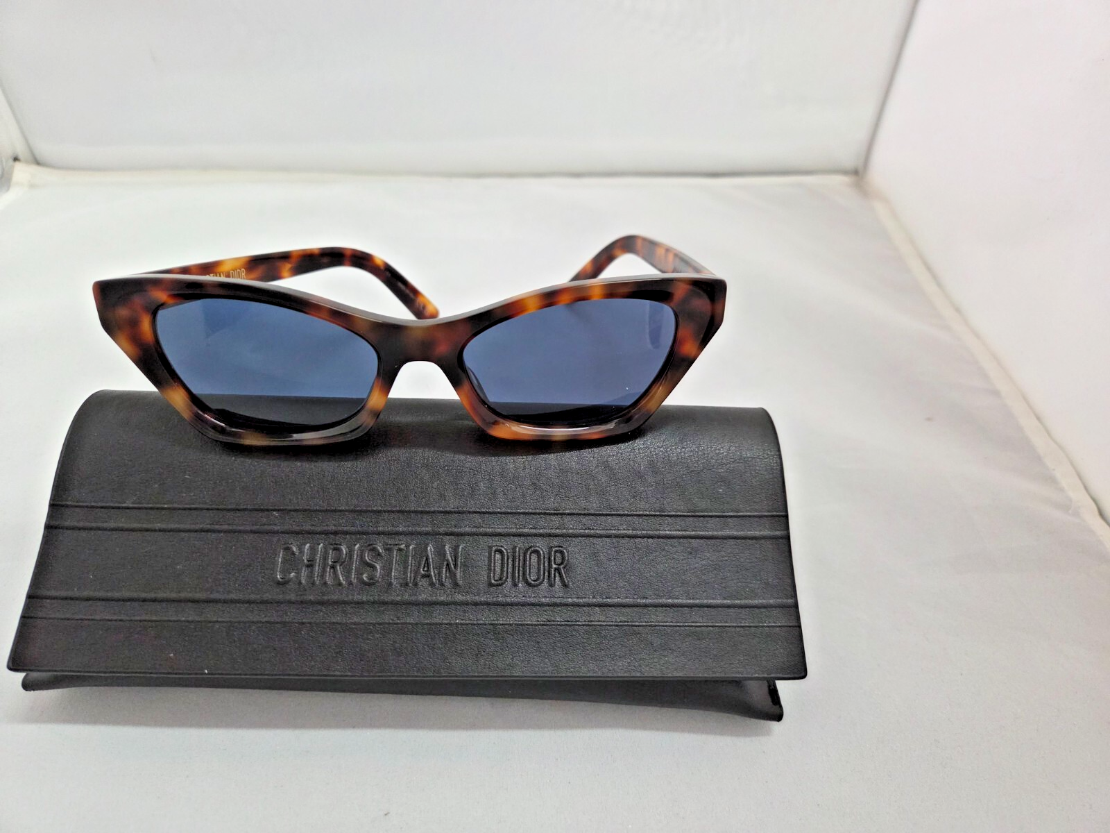 Christian Dior ケース ブラウン 100301 Christian Dior ディオール 新品同様美品 iPhone ケース