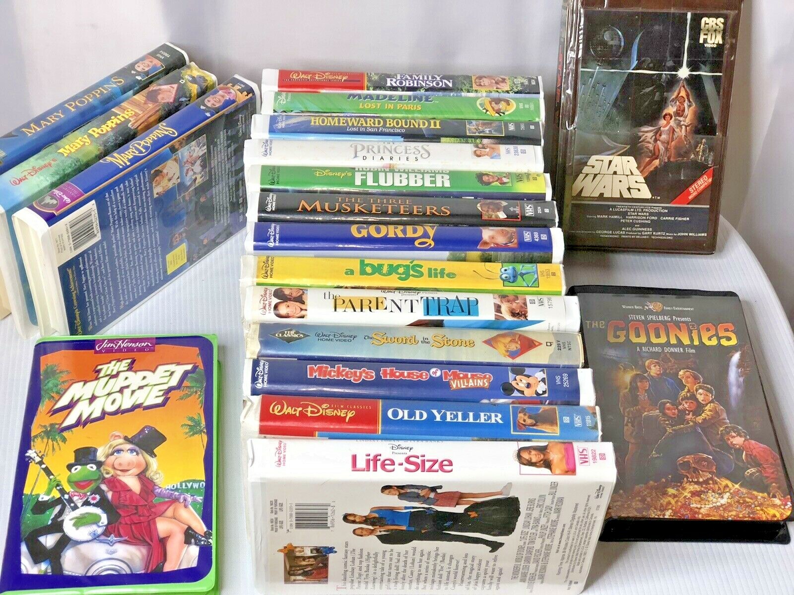 VHS Family Friendly Movies - 19 Total - Disney - Warner Bros