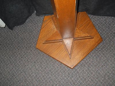 Fancy Oak Plant Pedestal