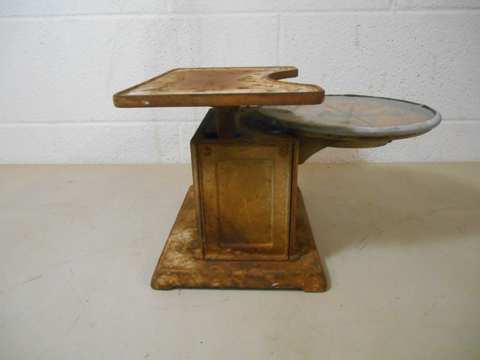 Antique scale Health O Meter Continental Scale Vintage 1920s Rustic