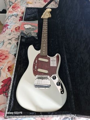 Fender Made in Japan Traditional 60s Mustang Rosewood Fender Made in Japan Traditional 60s Mustang Rosewood