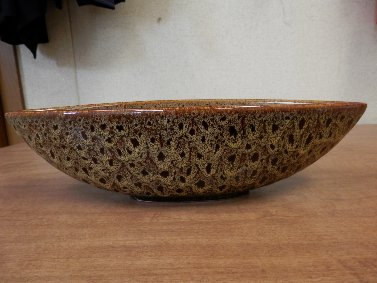 Elegant Expressions by Hosley Decorative Oval Ceramic Bowl Peacock-Feather Patte