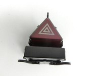 Mercedes A200 W169 04-08 Warnblinkschalter Schalter Mercedes A200 W169 04-08 17.11.2005 A1698207410 33450201 gebraucht Vorschau 1