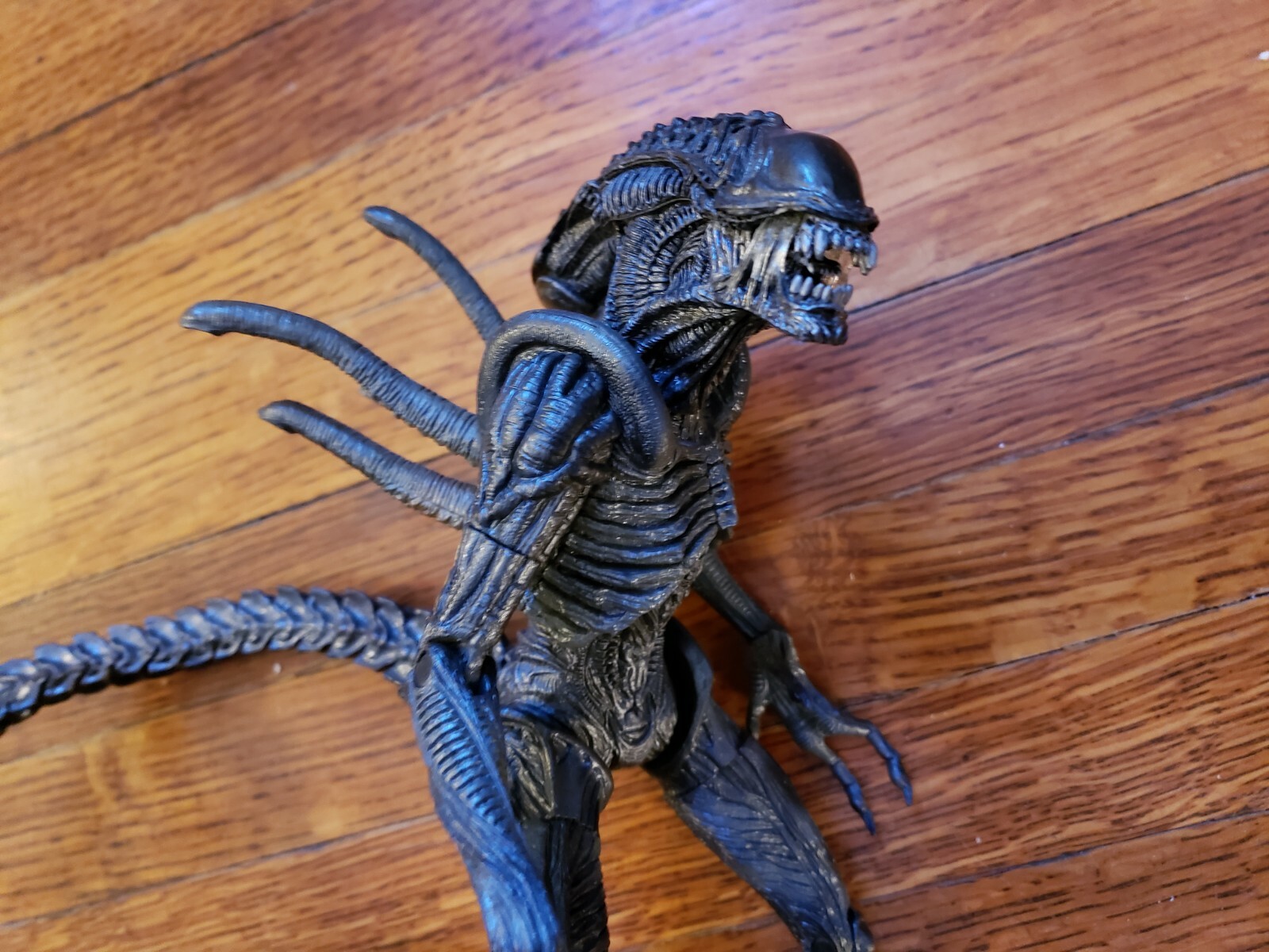 NECA Alien Warrior Figure AVP Aliens vs Predator Requiem not mcfarlane