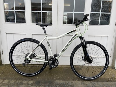 Tunturi RX300 Hybrid Bike With Front Suspension And Disc Brakes - Mountain Bike
