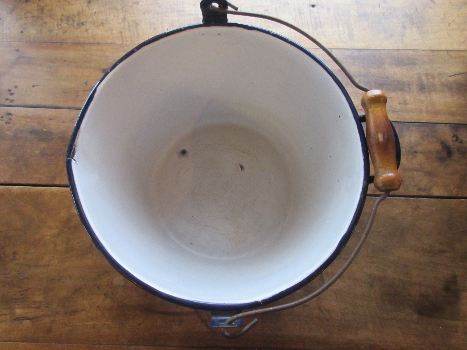 VTG Primitive White w/ Black Trim Graniteware Enamelware 2 Gallon Bucket Pail