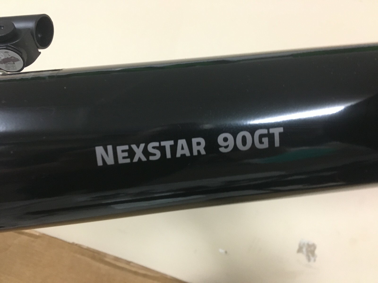 Celestron NEXSTAR 90GT Computerized Refracting Telescope Auto StarNavigator