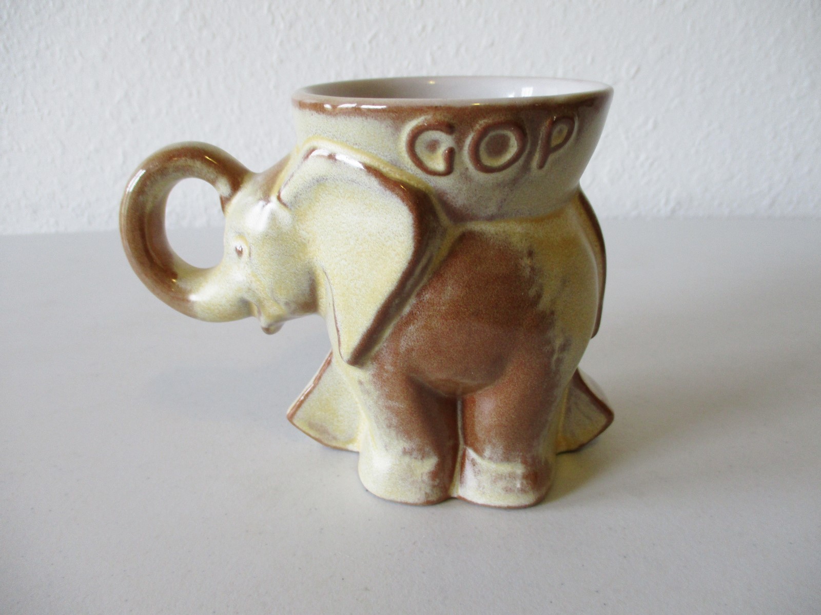 1973 Frankoma GOP Political Elephant Mug Desert Gold Nixon Agnew