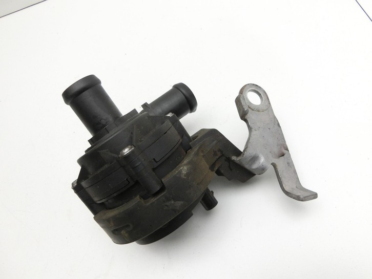 VW Touran II 5T 15-22 2,0 110KW Umwelzpumpe Heizung Pumpe Kühlmittelpumpe Zusatz VW Touran II 5T 15-22 11.03.2016... Vorschau 2