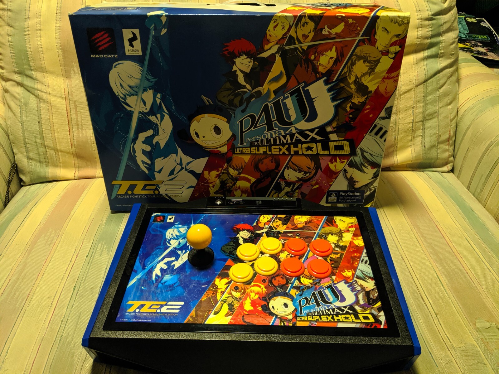 Mad Catz TE2 Persona 4 Arena Ultimax Fightstick Playstation Mad Catz TE2 Persona 4 Arena Ultimax Fightstick Playstation