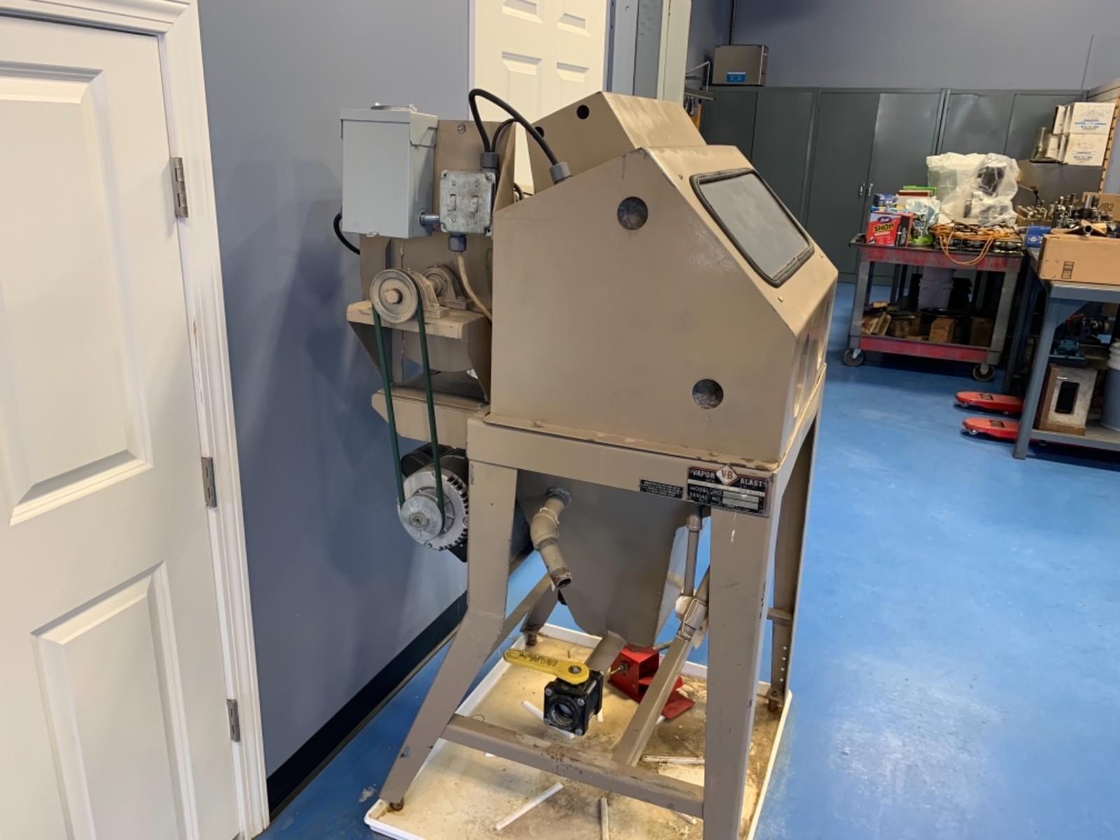 VAPOR BLAST MODEL 2820 Auqablast Wetblast cabinet machine