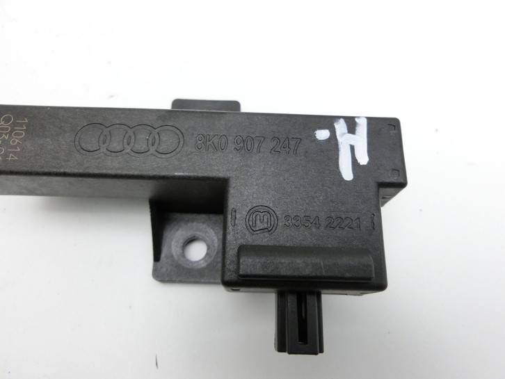 Audi A5 8F Cabrio 09-12 Empfänger Antenne für Kessy Keyless Entry Hinten Audi A5 8F Cabrio 09-12 25.08.2011... Vorschau 2