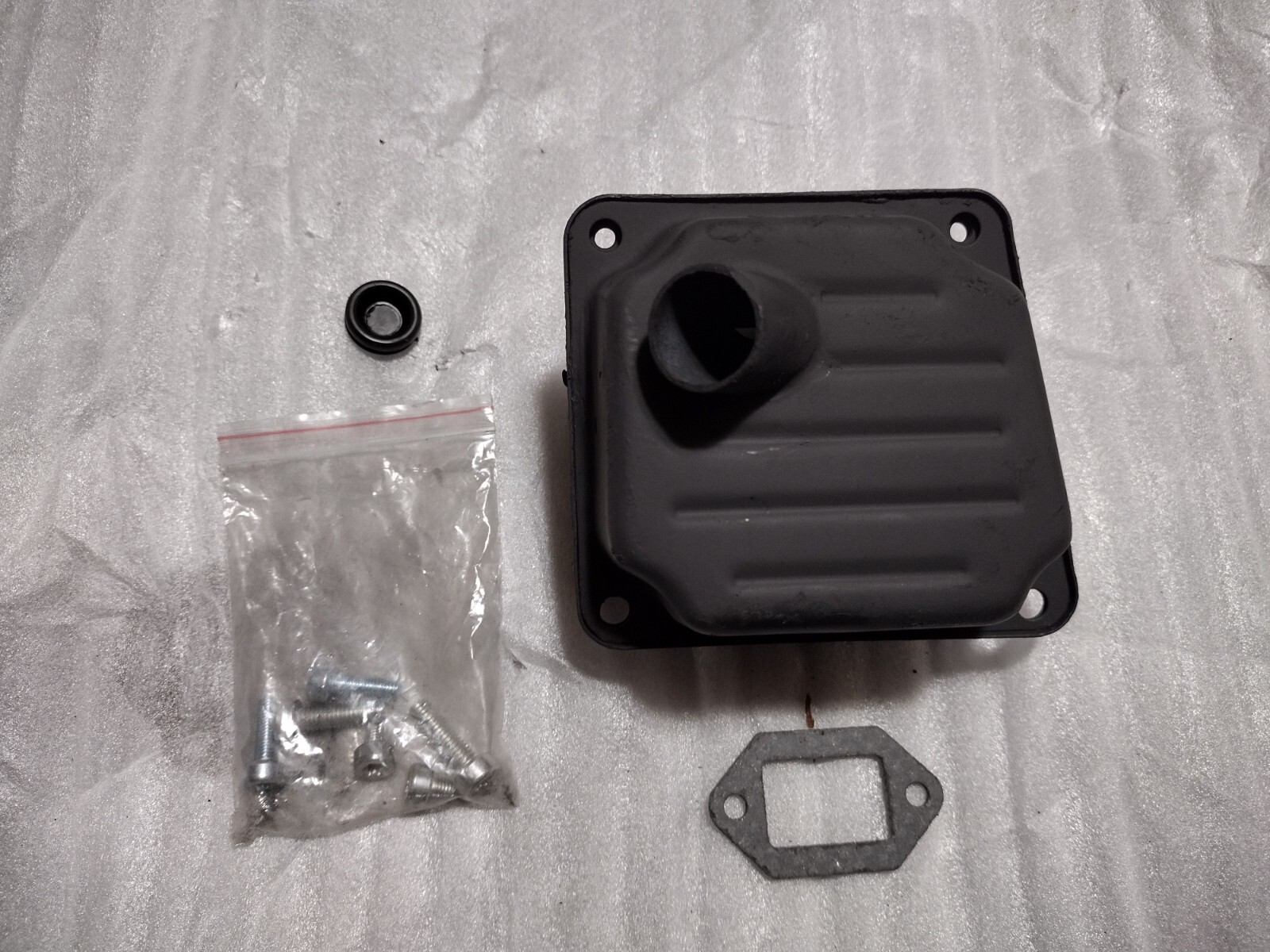 Dual port complete muffler for Stihl 038 MS380 MS381 038AV READ