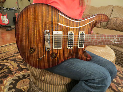 PRS Modern Eagle Limited STP - Black Gold - @ Bottom's Up