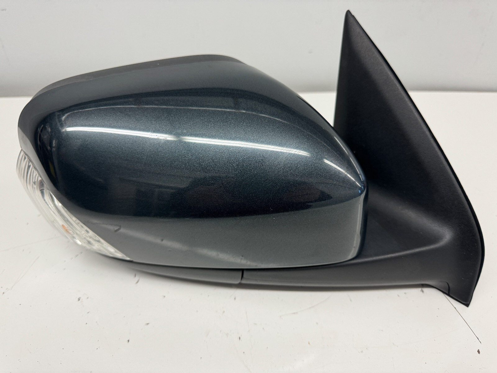 07-14 Volvo XC90 Right Side Mirror Assembly 492 Savile Grey