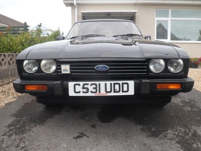 Ford Capri 1.6 Laser black 1985