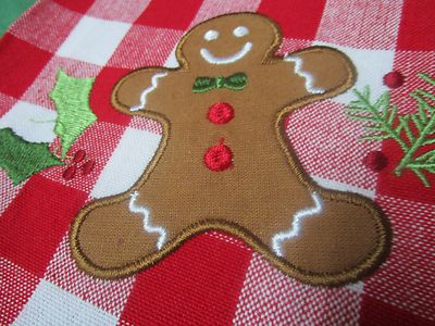 ** CHRISTMAS Kitchen Towels ** Gingerbread Man Towels"   *SET of 2*  NEW  by DII