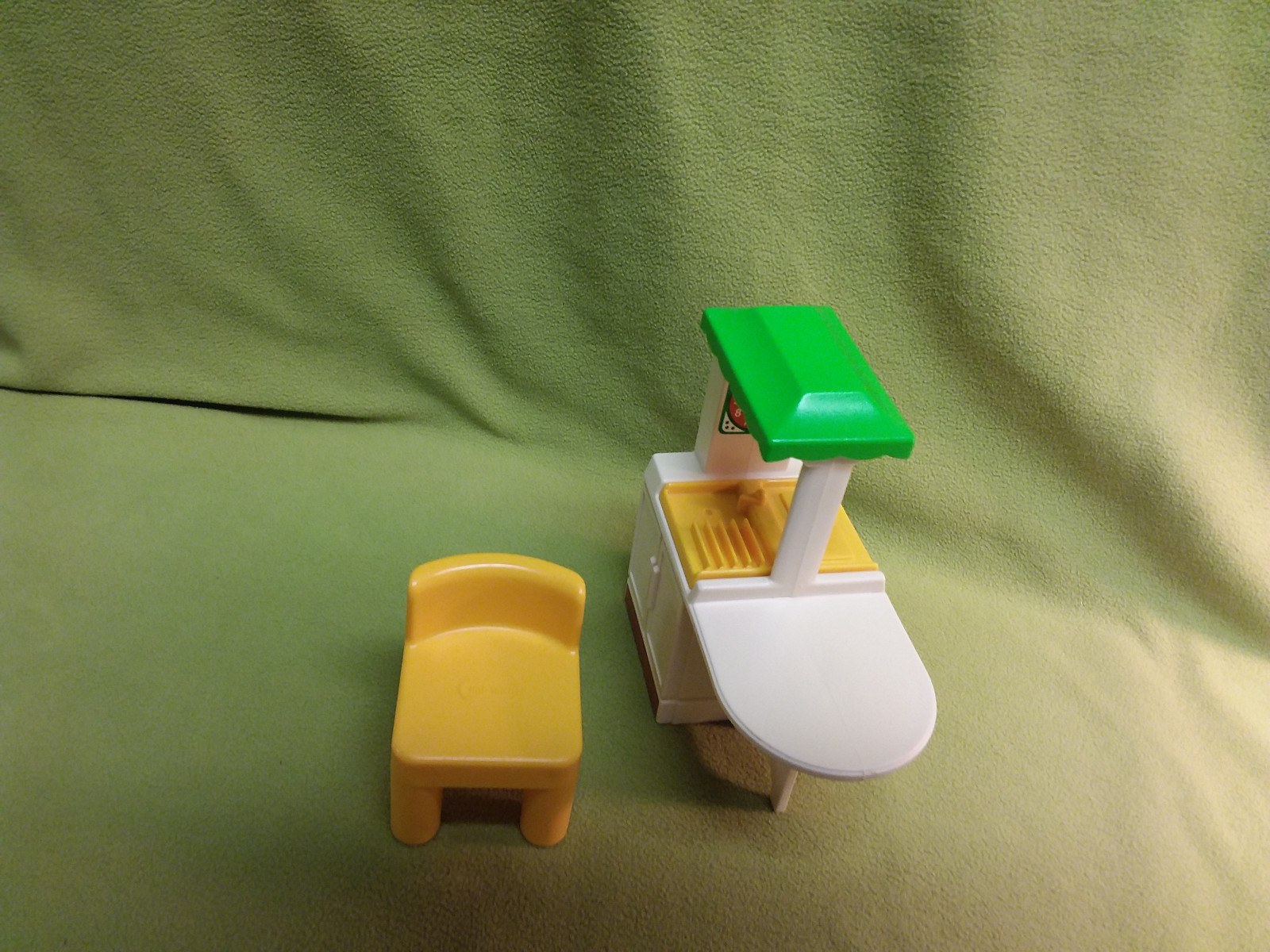 Little Tikes Place Dollhouse kitchen unit w/chair
