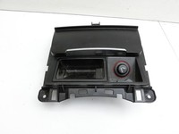 Audi A5 8F Cabrio 09-12 Aschenbecher Ascher mit Zigarettenanzünder Audi A5 8F Cabrio 09-12 25.08.2011 8K0857951C... Vorschau 4