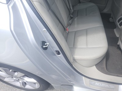 image 5 of interior