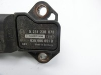 BMW X3 F25 10-14 3,0d 190KW Luftdruck MAP Sensor BMW X3 F25 10-14 22.06.2011 038906051D 0261230073 gebraucht Vorschau 2